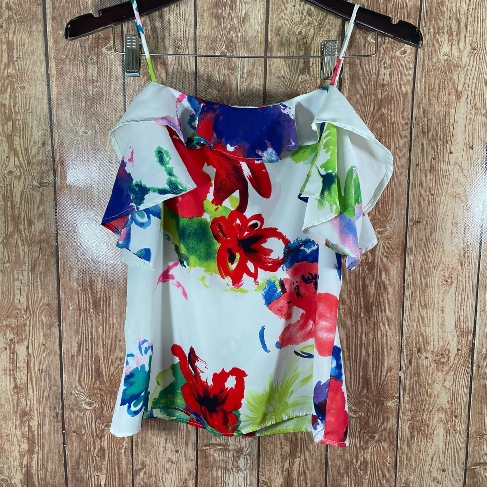 Philosophy of peak Woman’s off the shoulder floral top size S